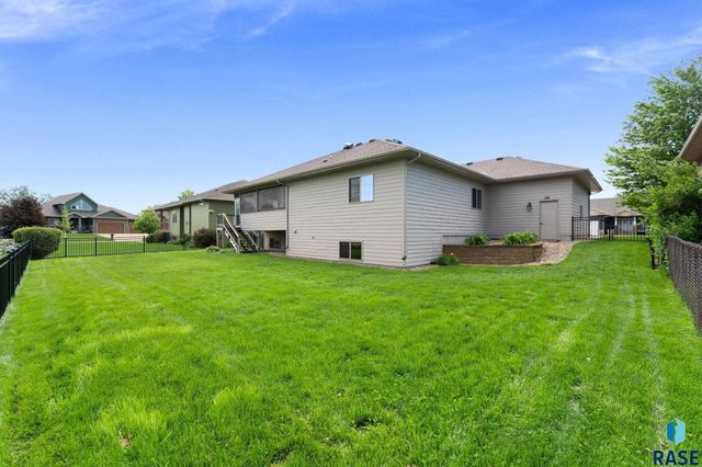 810 Fox Ct Court, Tea, SD 57064