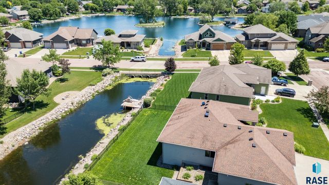 810 Fox Ct Court, Tea, SD 57064