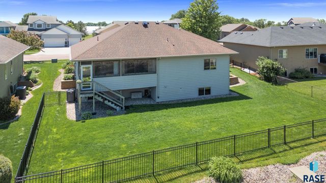 810 Fox Ct Court, Tea, SD 57064