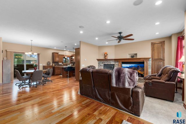 810 Fox Ct Court, Tea, SD 57064