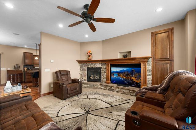 810 Fox Ct Court, Tea, SD 57064