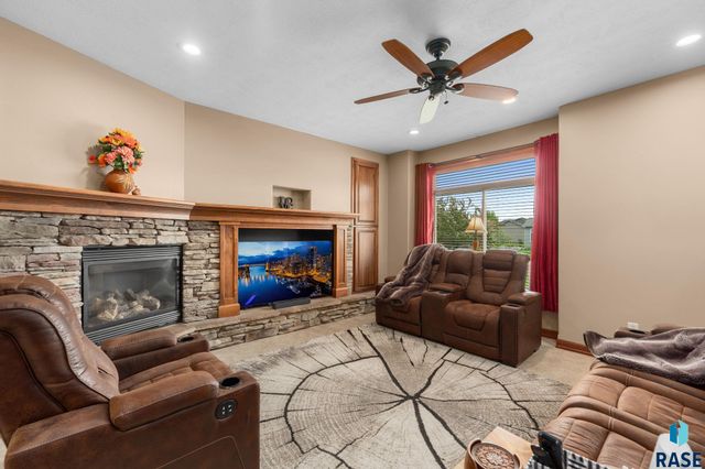 810 Fox Ct Court, Tea, SD 57064