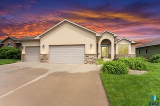 810 Fox Ct Court, Tea, SD 57064
