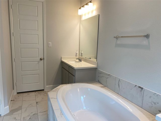 1702 Swayback Lane, Mansfield, TX 76063