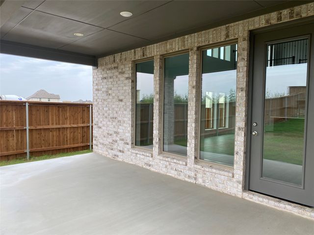1702 Swayback Lane, Mansfield, TX 76063
