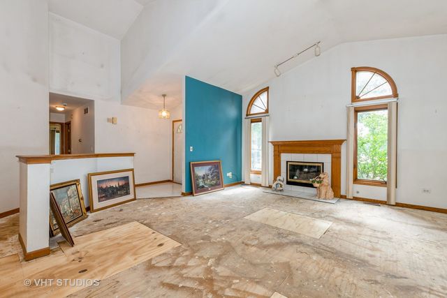 16034 S 94th Avenue, Orland Park, IL 60467