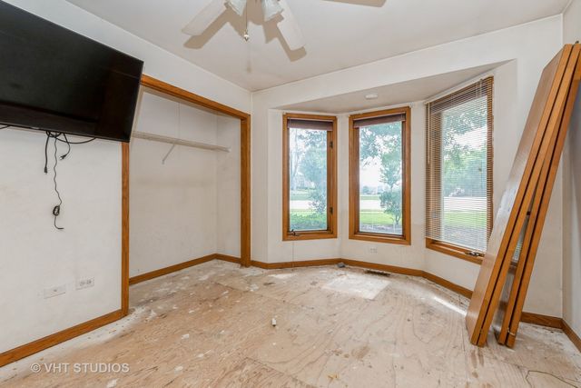 16034 S 94th Avenue, Orland Park, IL 60467