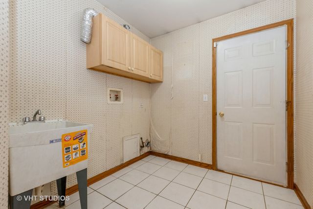 16034 S 94th Avenue, Orland Park, IL 60467