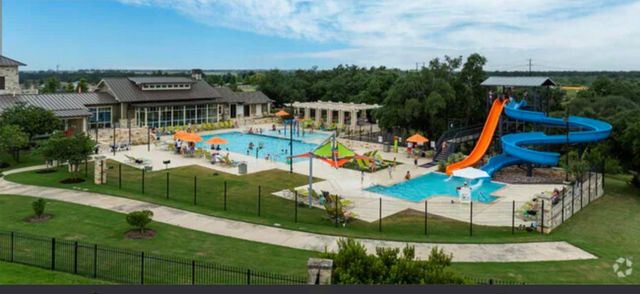 242 Zuma DR, Liberty Hill, TX 78642