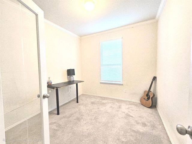 242 Zuma DR, Liberty Hill, TX 78642