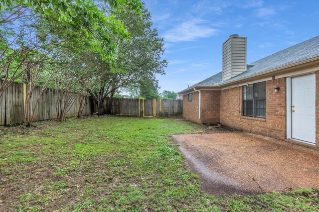 6580 MEADOW BEND DR, Memphis, TN 38141
