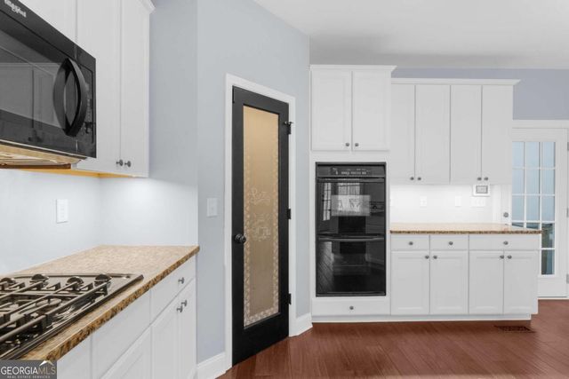 5488 Price Road, Gainesville, GA 30506