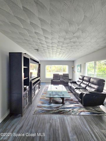 501 E Fee Avenue, Melbourne, FL 32901