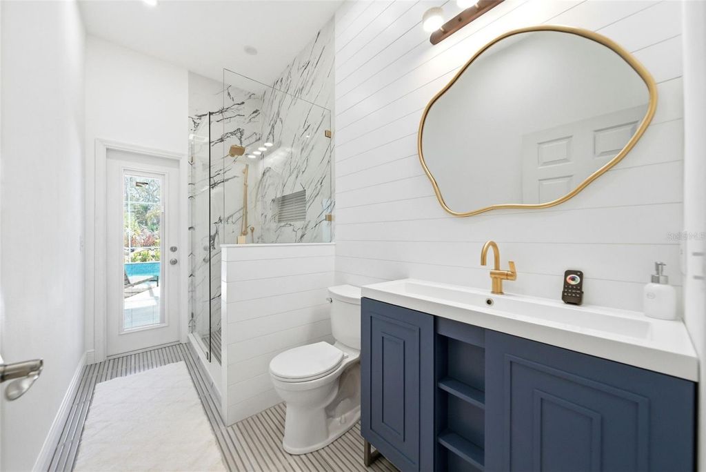 Image 26 of property listing at 113 SANDY OAKS PLACE, Longwood, FL 32779