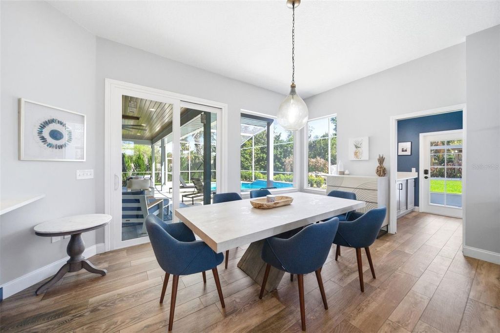 Image 9 of property listing at 113 SANDY OAKS PLACE, Longwood, FL 32779