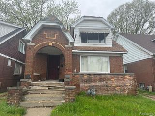 19561 Alcoy Street, Detroit, MI 48205