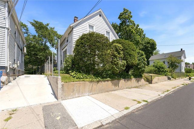 217 Narragansett Street, Cranston, RI 02905