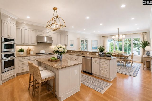 5921 Lakeshore Drive, Columbia, SC 29206