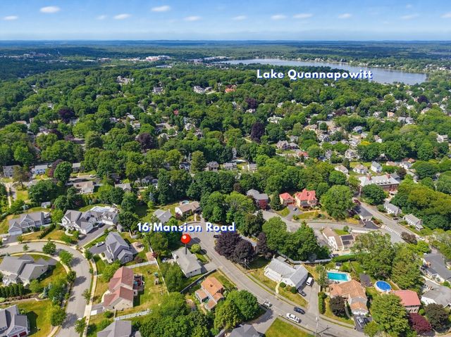 16 Mansion Rd, Wakefield, MA 01880