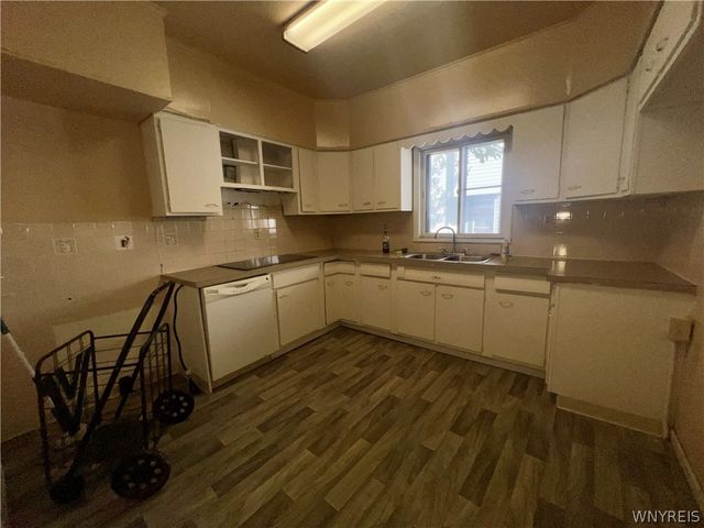 1611 Linwood Avenue, Niagara Falls, NY 14305