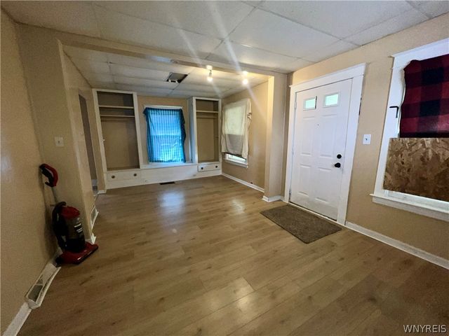 1611 Linwood Avenue, Niagara Falls, NY 14305