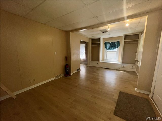 1611 Linwood Avenue, Niagara Falls, NY 14305