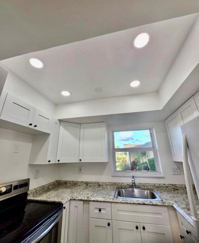 2965 Ashley Drive W I, West Palm Beach, FL 33415