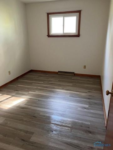 546 Elmdale Avenue, Toledo, OH 43609