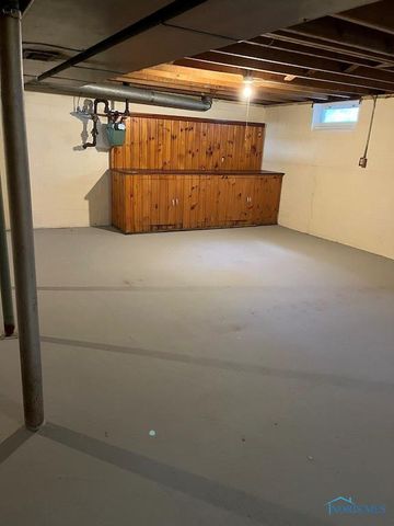 546 Elmdale Avenue, Toledo, OH 43609