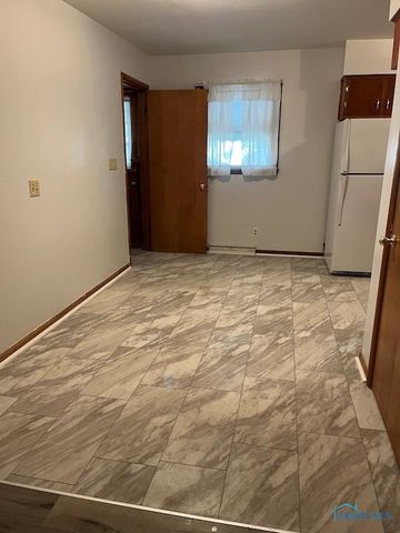 546 Elmdale Avenue, Toledo, OH 43609