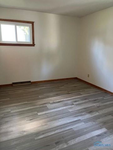 546 Elmdale Avenue, Toledo, OH 43609