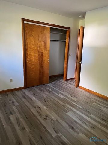 546 Elmdale Avenue, Toledo, OH 43609