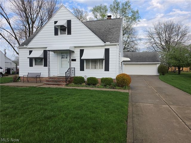 5093 Nan Linn Drive, Willoughby, OH 44094