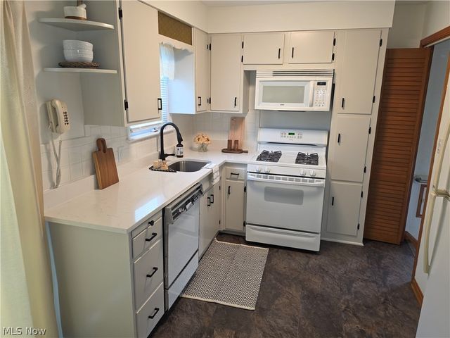 5093 Nan Linn Drive, Willoughby, OH 44094