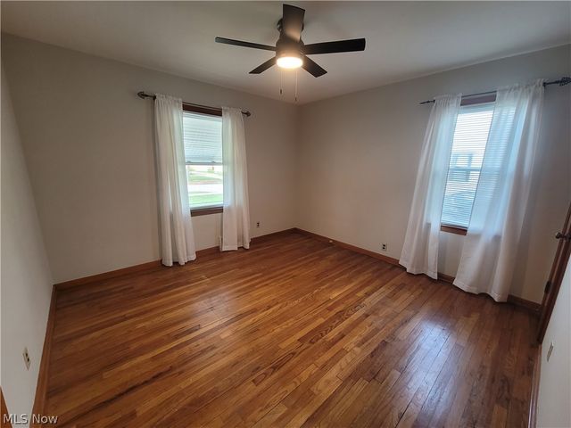 5093 Nan Linn Drive, Willoughby, OH 44094