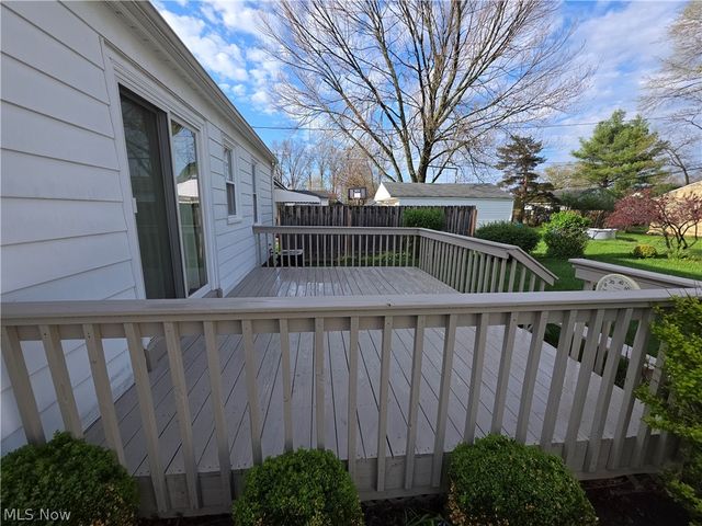 5093 Nan Linn Drive, Willoughby, OH 44094