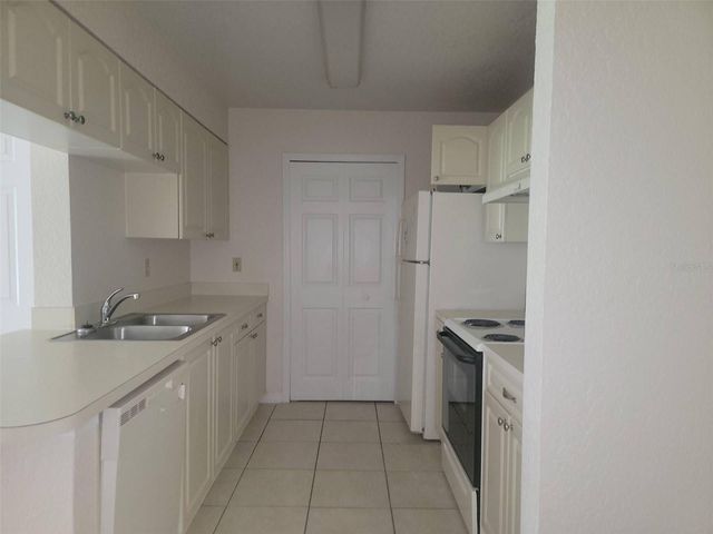 2550 N ALAFAYA TRAIL 5105, Orlando, FL 32826