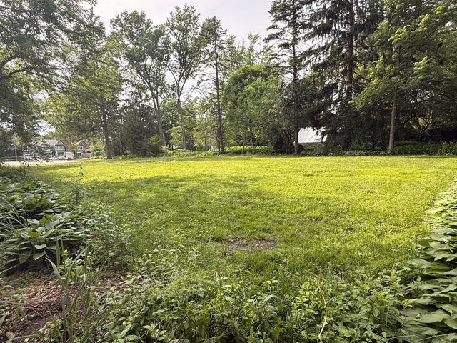 225 Lorraine Street, Glen Ellyn, IL 60137