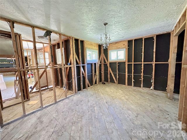 402 Blue Ridge Road, Black Mountain, NC 28711