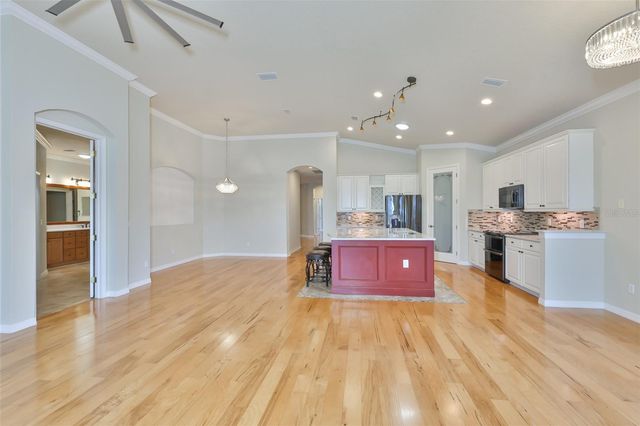 1368 EMERALD DUNES DRIVE, Sun City Center, FL 33573