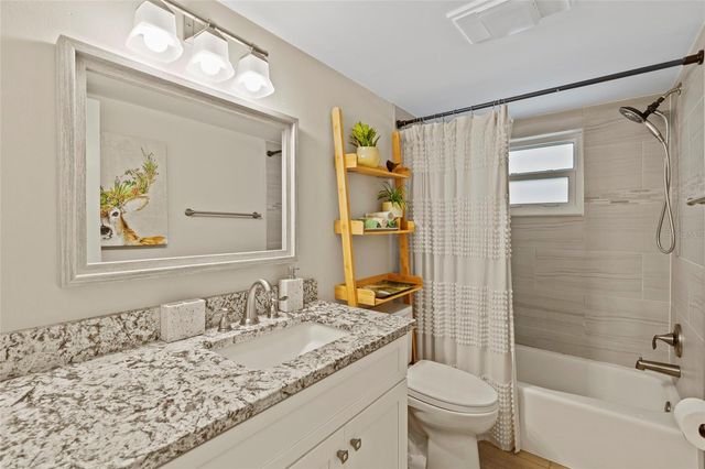 5612 PALM AIRE DRIVE, Sarasota, FL 34243