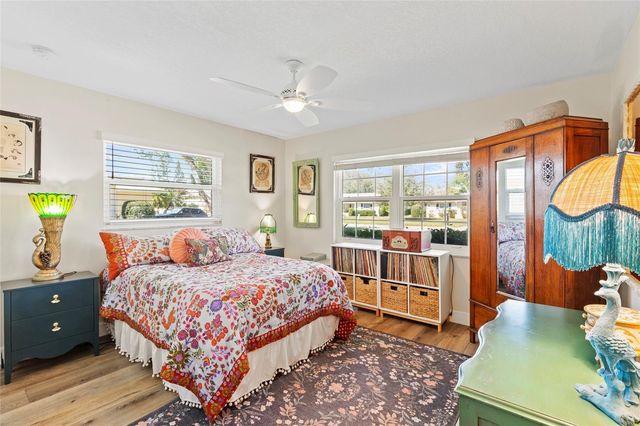 5612 PALM AIRE DRIVE, Sarasota, FL 34243