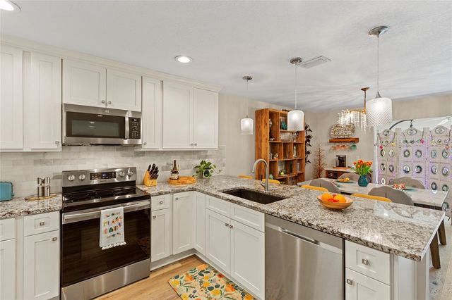 5612 PALM AIRE DRIVE, Sarasota, FL 34243