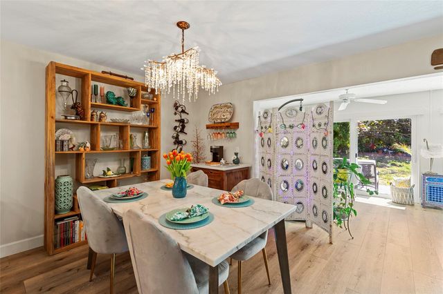 5612 PALM AIRE DRIVE, Sarasota, FL 34243