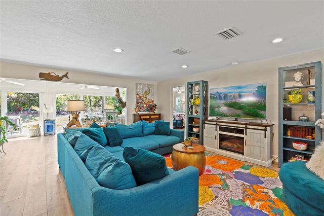 5612 PALM AIRE DRIVE, Sarasota, FL 34243