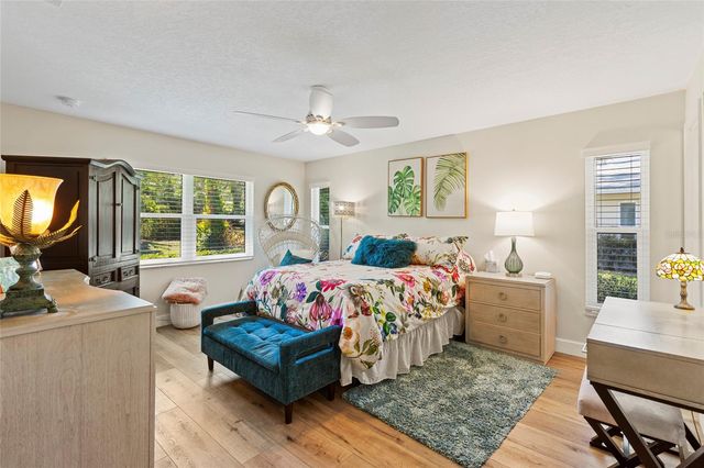 5612 PALM AIRE DRIVE, Sarasota, FL 34243