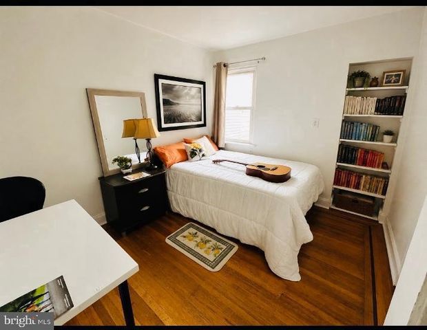 907 CHURCH LN, Philadelphia, PA 19138
