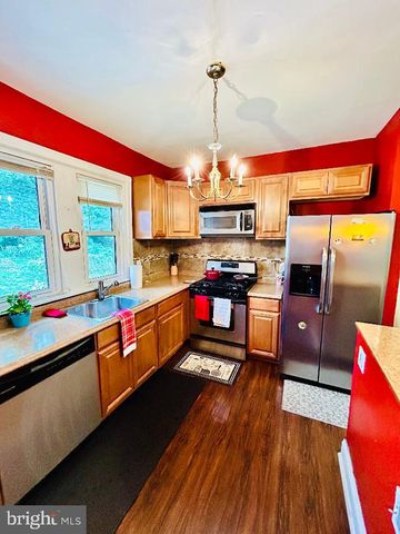 907 CHURCH LN, Philadelphia, PA 19138