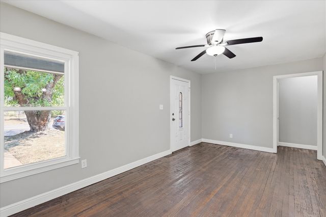 4512 Wabash Avenue, Fort Worth, TX 76133
