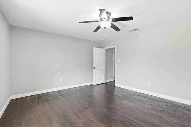 4512 Wabash Avenue, Fort Worth, TX 76133